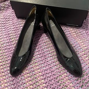 EUC Stuart Weitzman pumps!